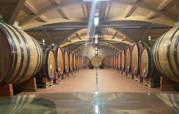 Brunello is the most expensive wine (1,085 euros per hectoliter), followed by Amarone and Barolo