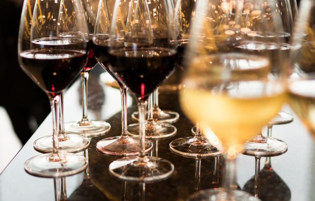 Sparkling wines are growing, «still» wines dominate and will continue to dominate the world market