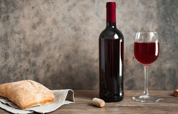 «Pane e vino, il dialogo sulla rinascita»: tra simbolismo, religione e agricoltura