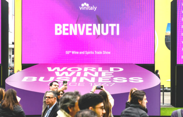 Italian wine and promotion, Vinitaly is back “on the road” in 15 key markets