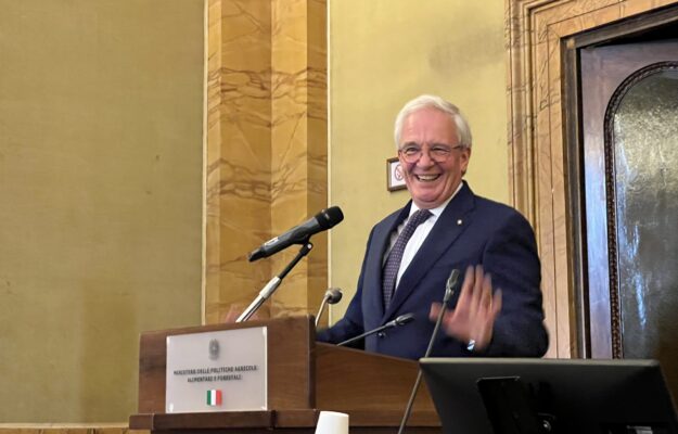 Italy back at the head of wine appellations in EU: Ricci Curbastro president Efow