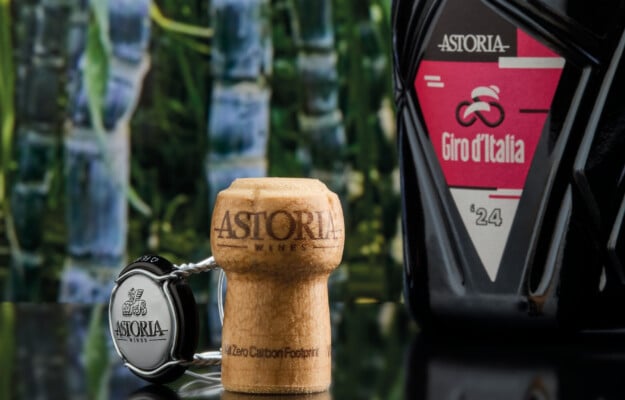 Al Giro d’Italia il brindisi è sostenibile, con il Prosecco Astoria e il tappo Nomacorc Pops